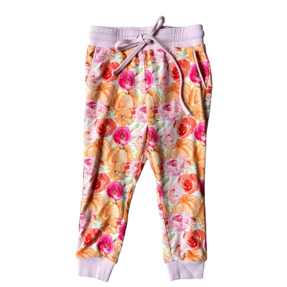 Jane + Jo Floral Lounge Set Size 2 - Picture 8 of 9